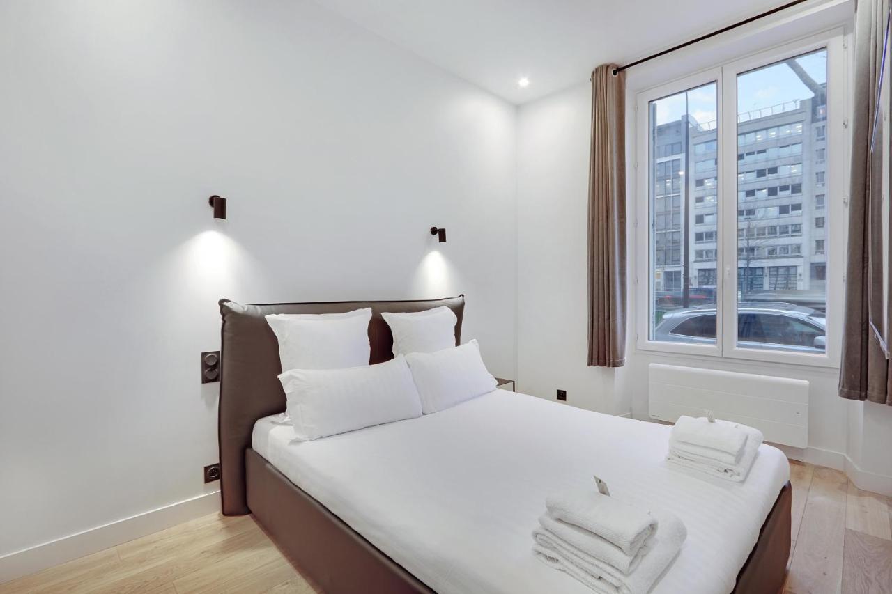 Pick A Flat'S Apartment In Neuilly Sur Seine - Avenue Charles De Gaulle Buitenkant foto